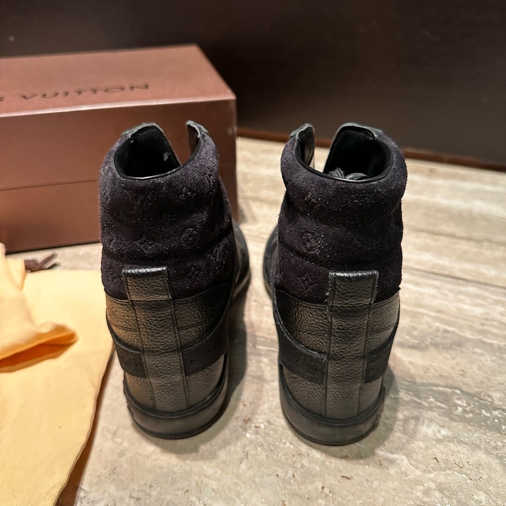 Louis Vuitton Women’s Black Monogram High Top Sneakers Size 35 - Picture 5 of 6